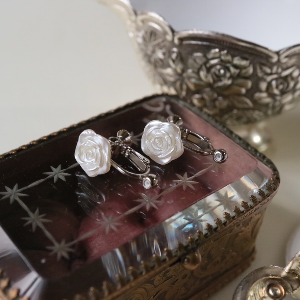 取説付きイヤリングコンバーター バラの花　フック・ポスト両用タイプ